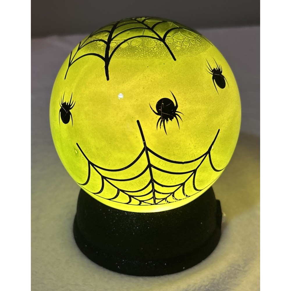 Raz 4019116 Spider‎ Web Lighted Globe, 6 inches, Green